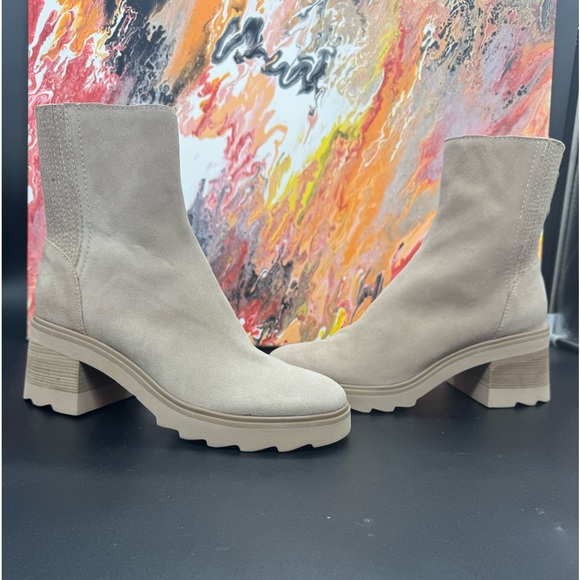 Dolce Vita Martey H2O Boot in Ivory Suede SZ7.5 - Picture 9 of 14